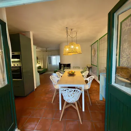 Stylish Vilamoura Retreat - Where Time Slows Down Сasa de vacaciones Quarteira