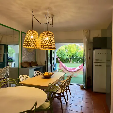 Casa de Férias Stylish Vilamoura Retreat - Where Time Slows Down *