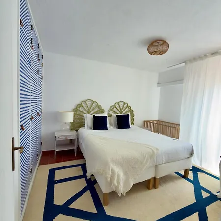 Stylish Vilamoura Retreat - Where Time Slows Down *